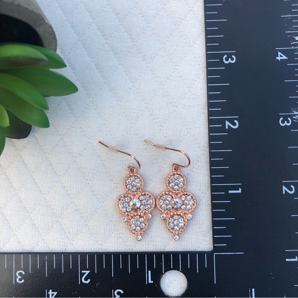 Beautiful vintage vibe flowery earrings ✨ - Picture 3 of 9